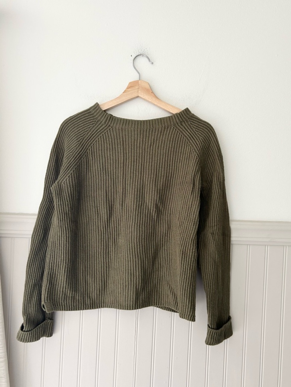 Talbots Medium Wool Blend Olive Ribbed Knit Crewneck Sweater
